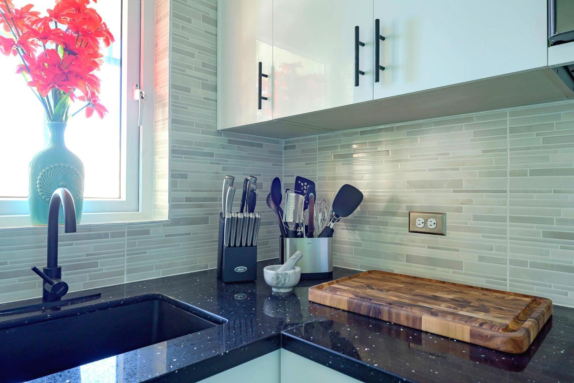 Apartment Lovely Near Beach, Downtown, 24h Security, Pool *